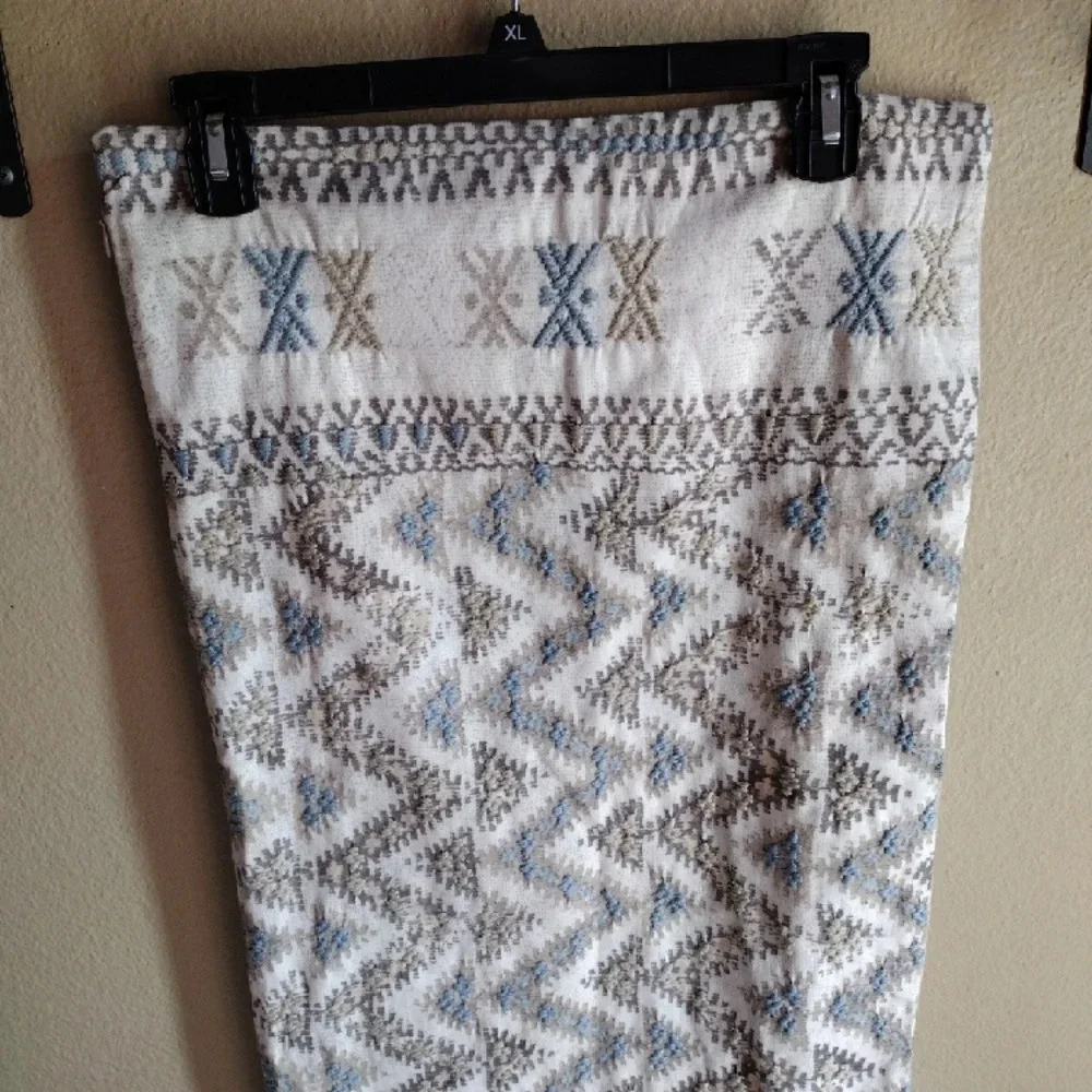 Pottery Barn Embroidered Chevron Aztec Print 16